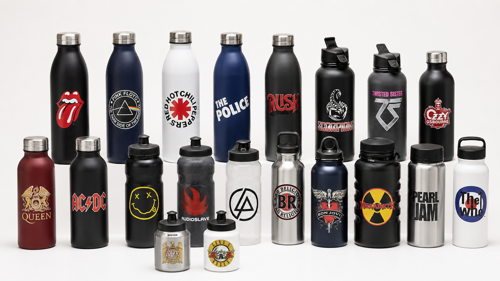 Squeezes e garrafas com diferentes bandas